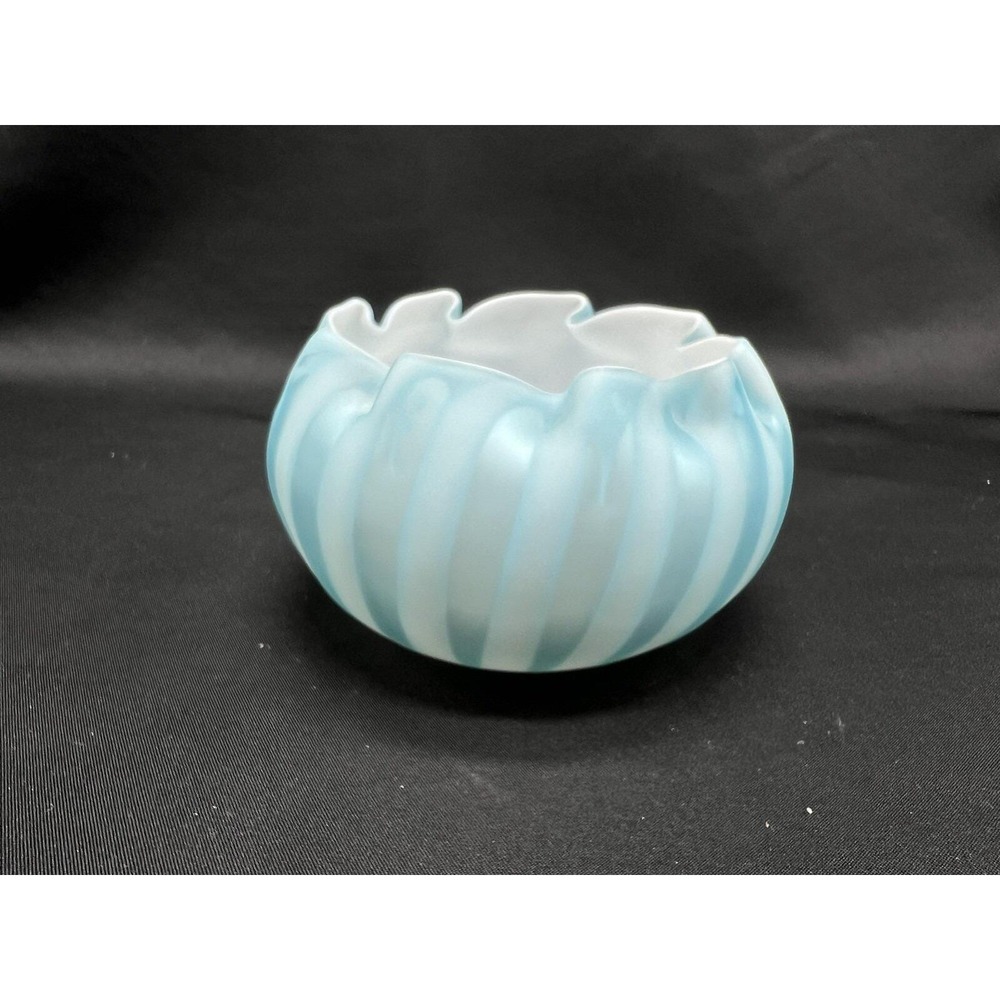 Thomas Webb Satin Glass Stripe Pinch Mother Of Pearl Rose Bowl 4x2.5"